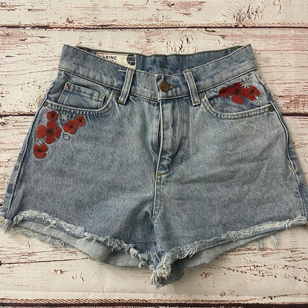 Marine Layer Sasha Flower Stitch Denim Shorts Light Jean Cutoff Raw Hem Size 26